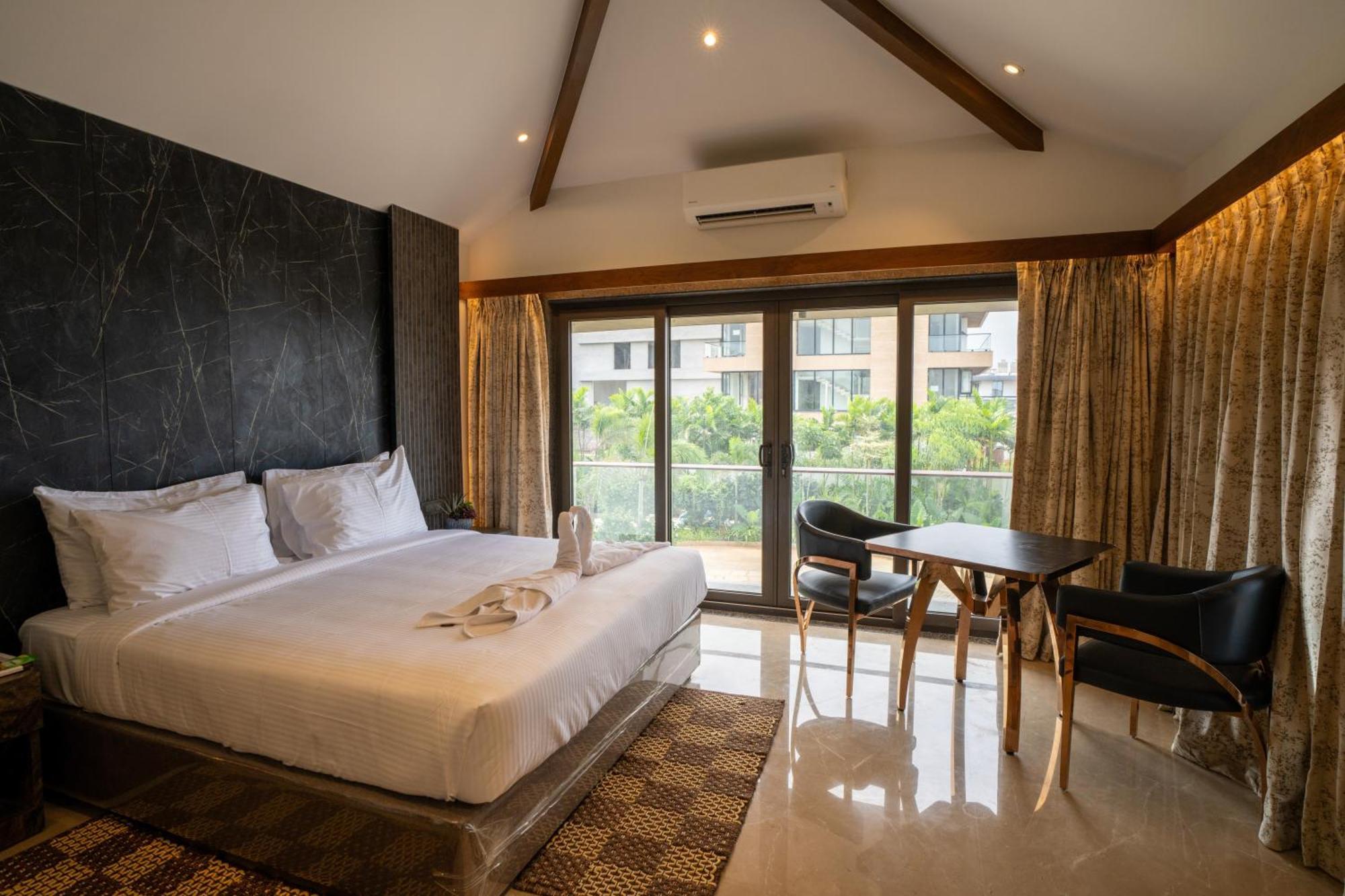 Mstays Ecr By Mirabilis Hotel Chennai Exterior photo