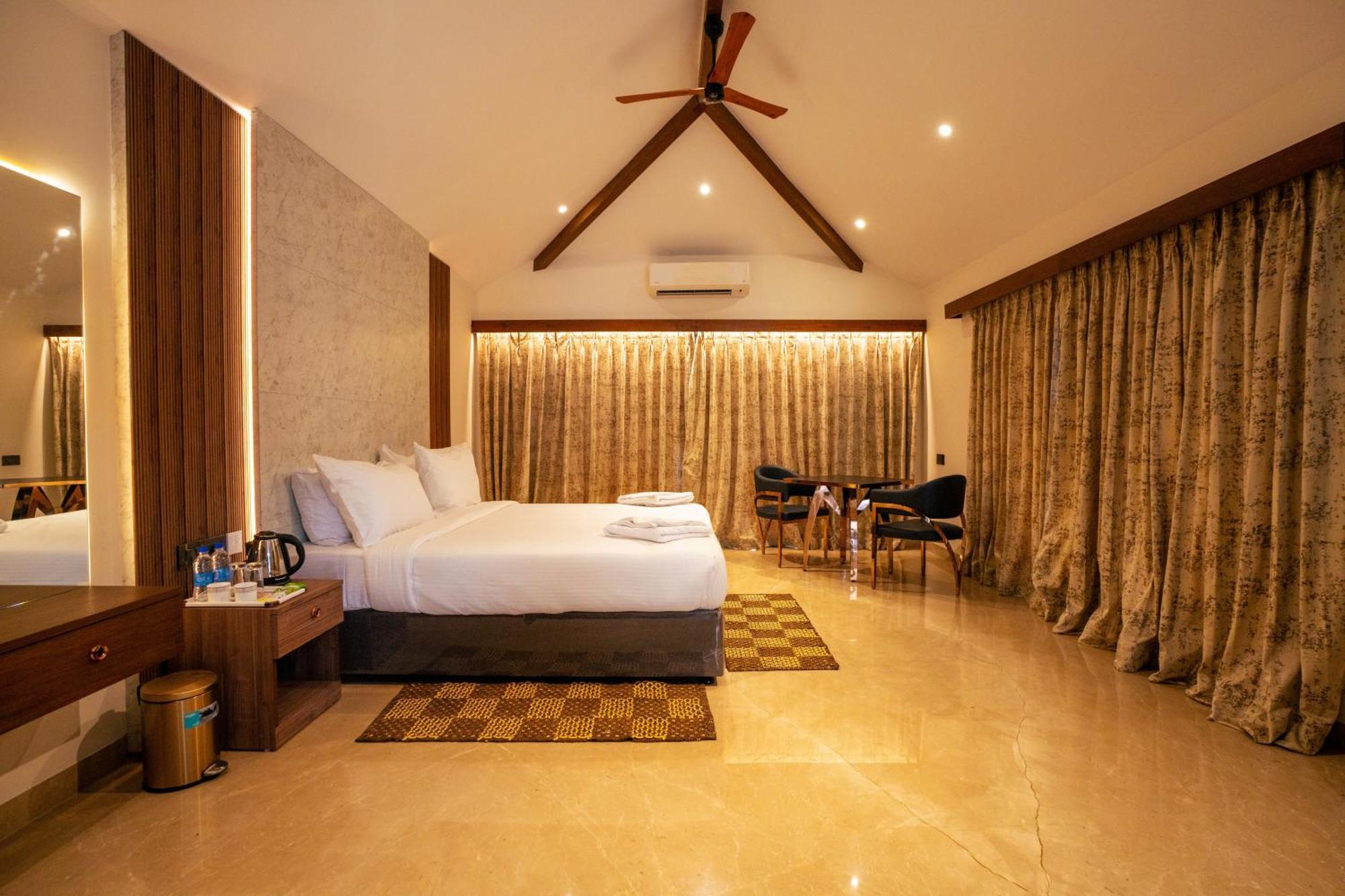 Mstays Ecr By Mirabilis Hotel Chennai Exterior photo