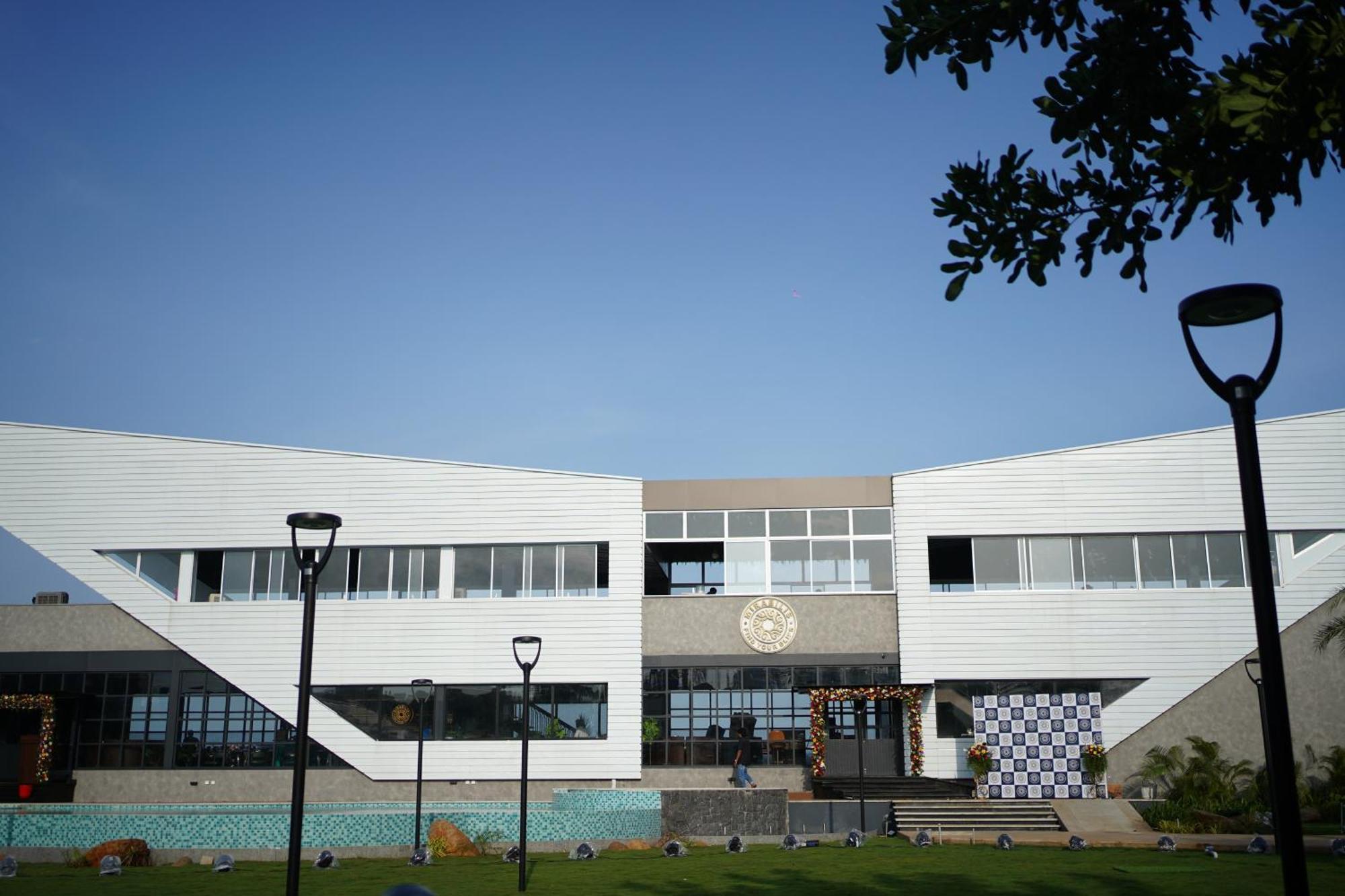 Mstays Ecr By Mirabilis Hotel Chennai Exterior photo